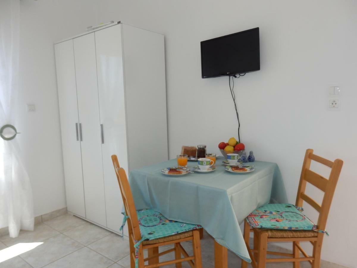 Maro Suites Tavronitis  Exterior photo